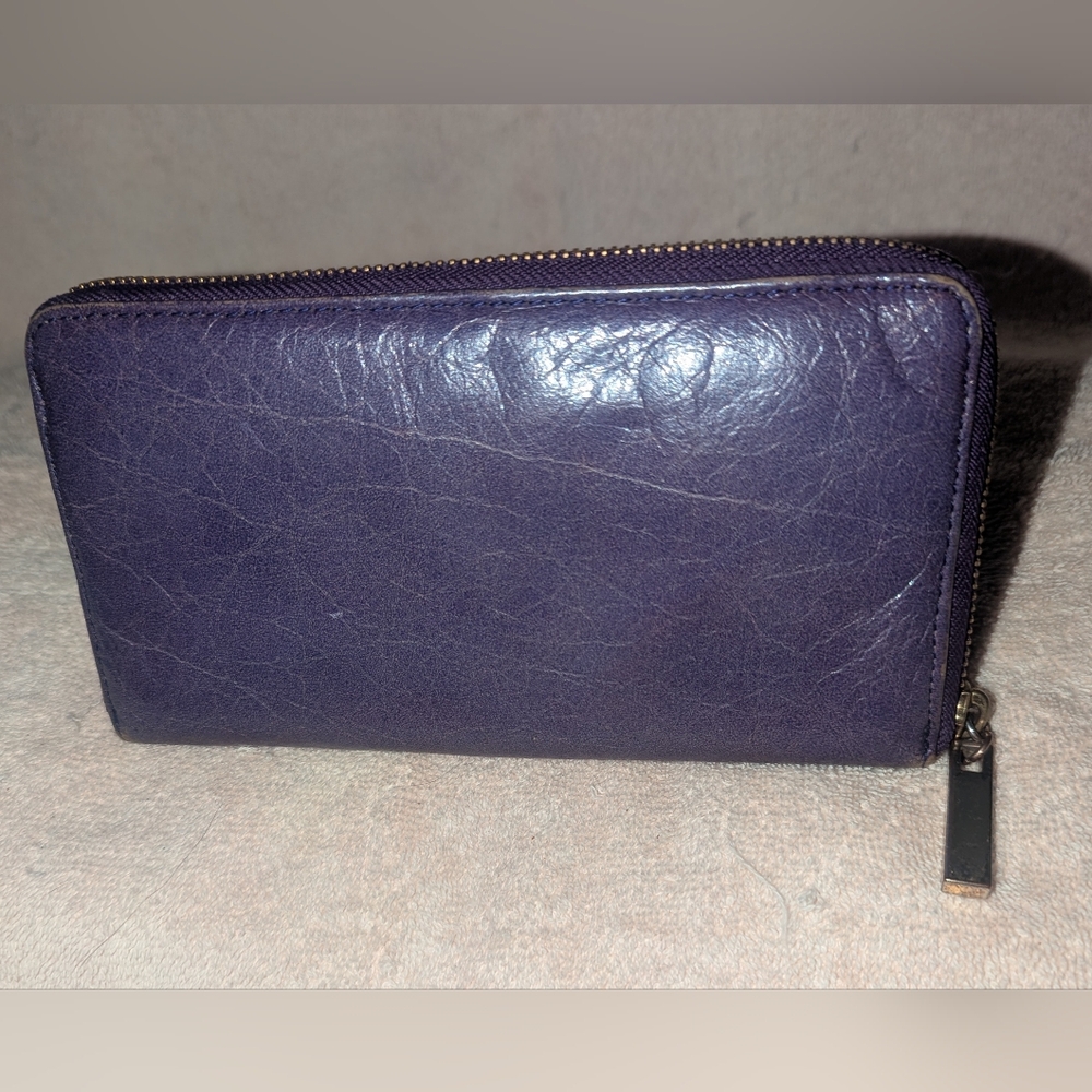 Tory Burch Purple Leather Wallet with Gold Logo - Picture 2 of 9